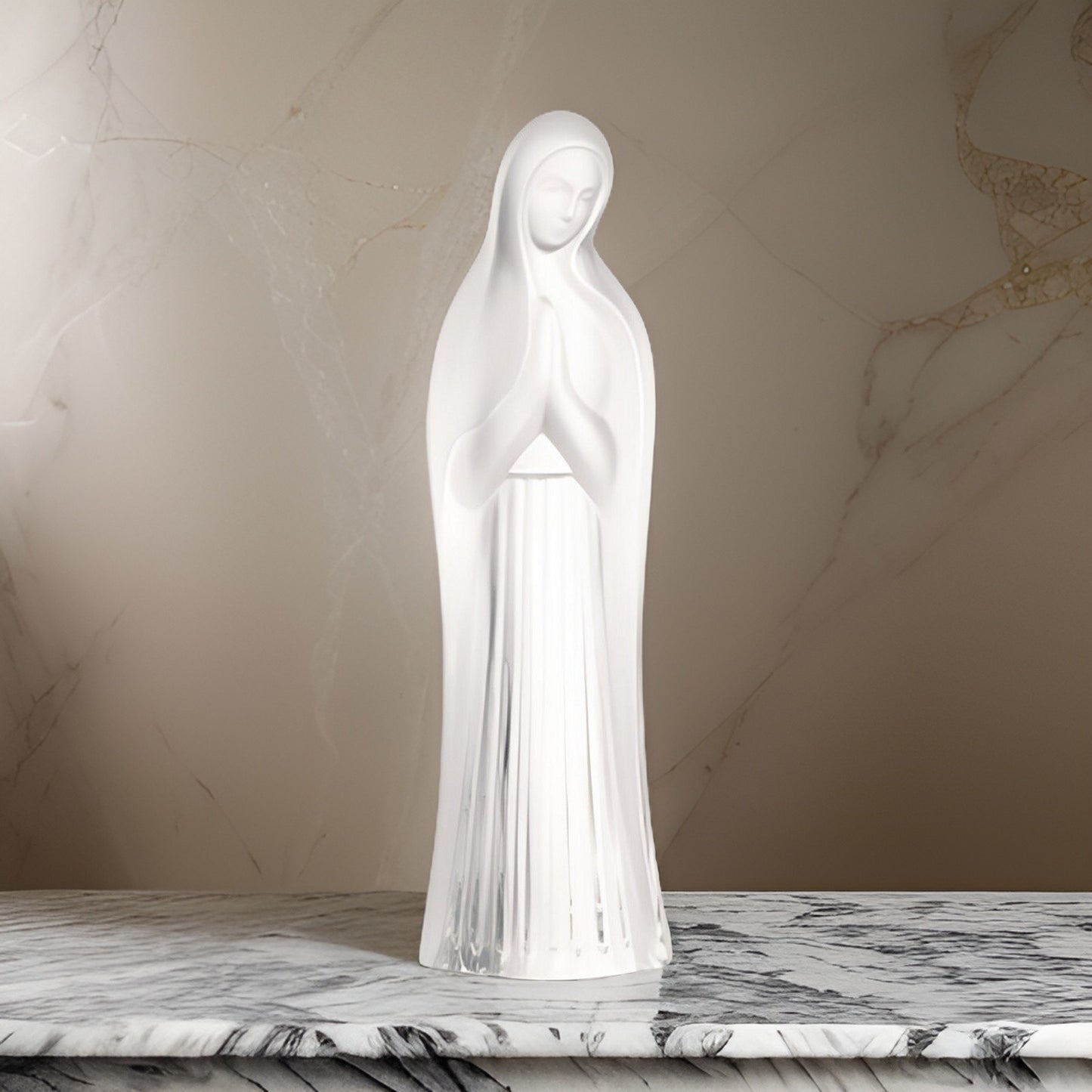 Madonnina Con Mani Giunte