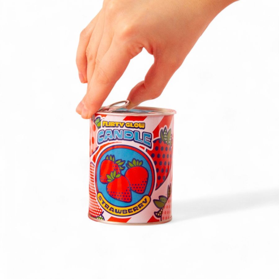 Candela Flirty Glow In Cera E Latta Ø 7,5 H. 9,7 Cm - Strawberry