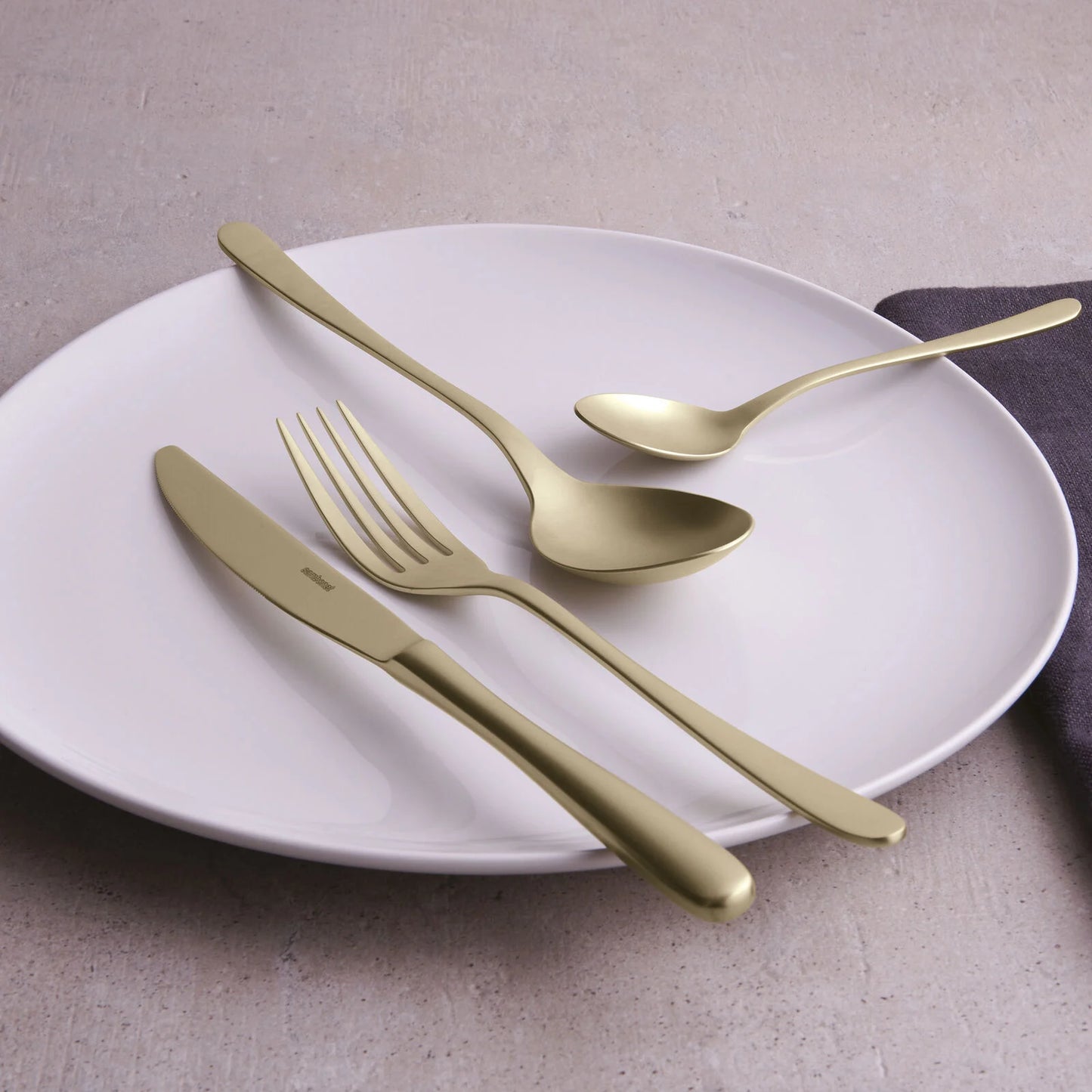 Servizio Tavola 36 Posate Taste Antique PVD Champagne