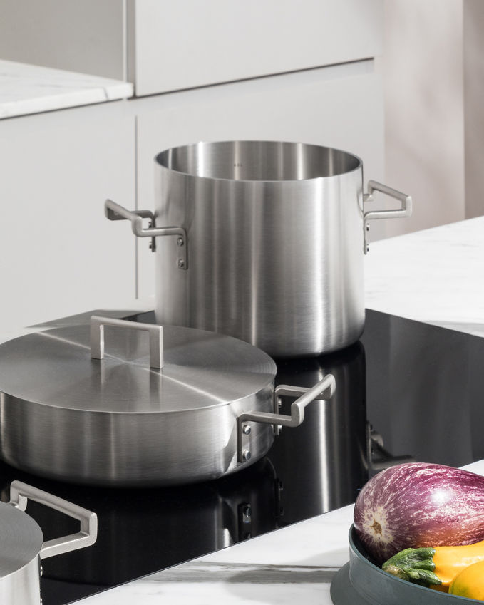 Convivio  Casseruola Bassa 24 cm Alessi