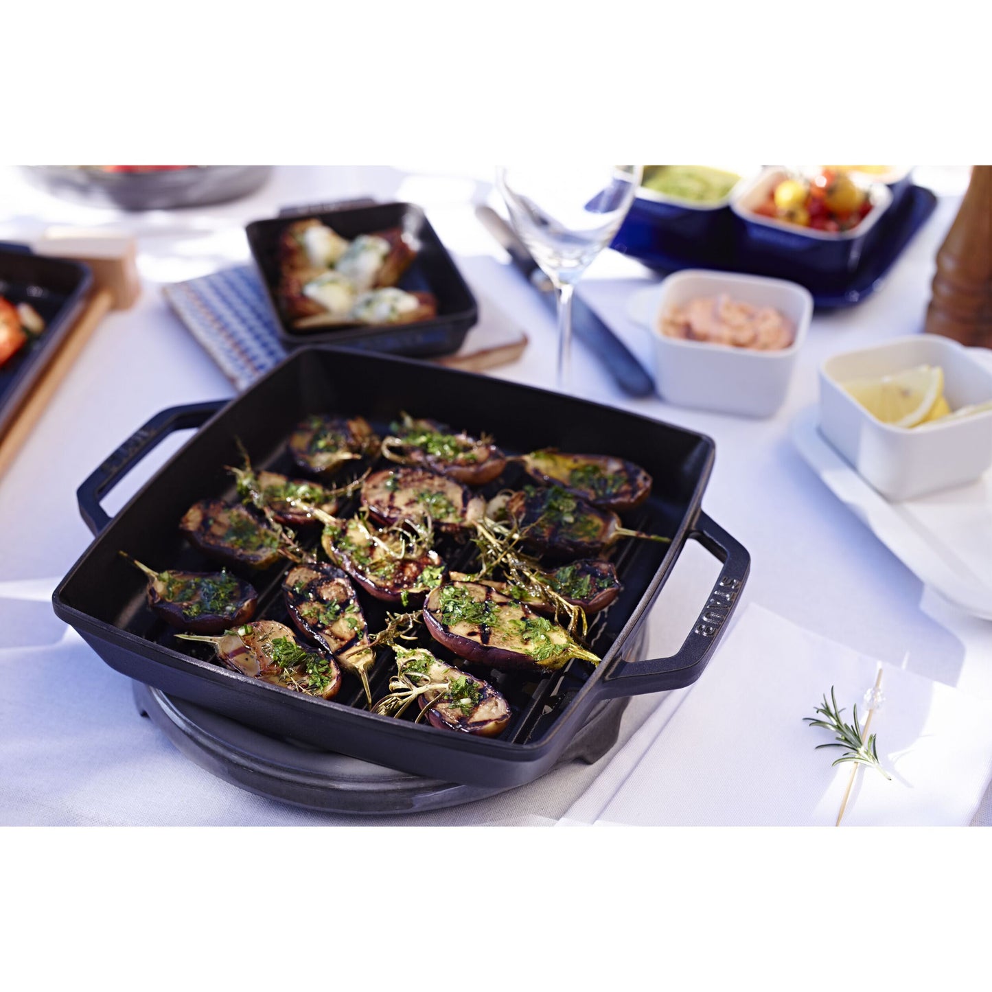 Square cast iron grill
