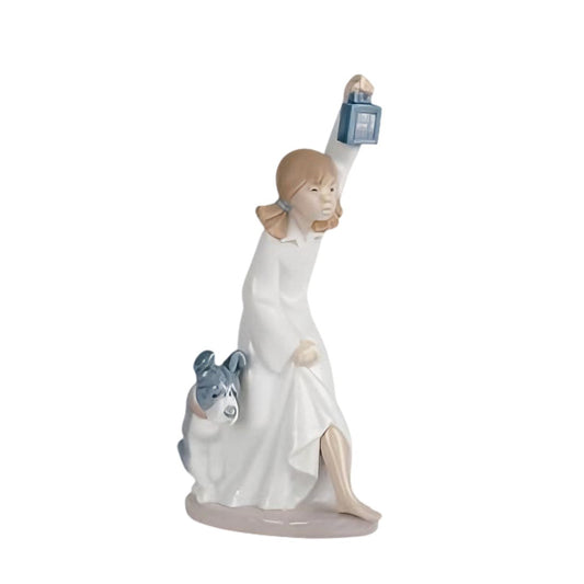 Bambina con lanterna Nao By Lladro`