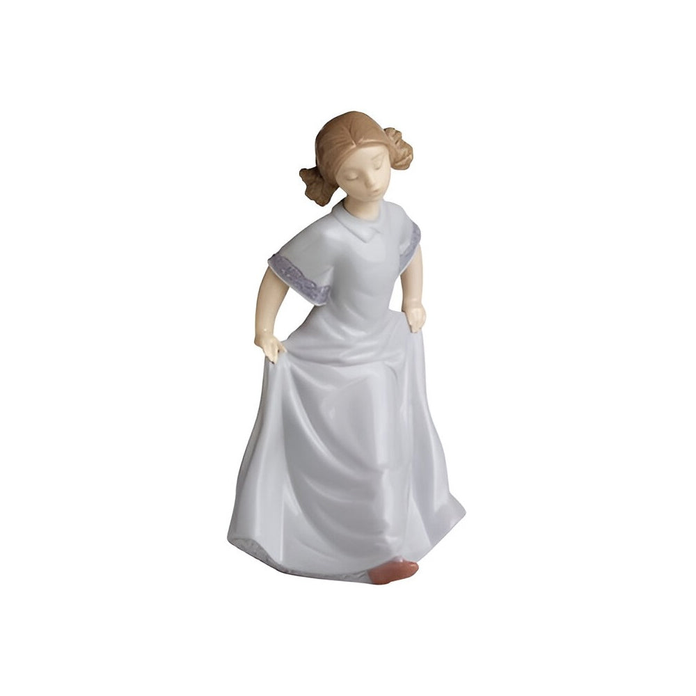 Statuina le mie scarpe nuove Nao By Lladro`
