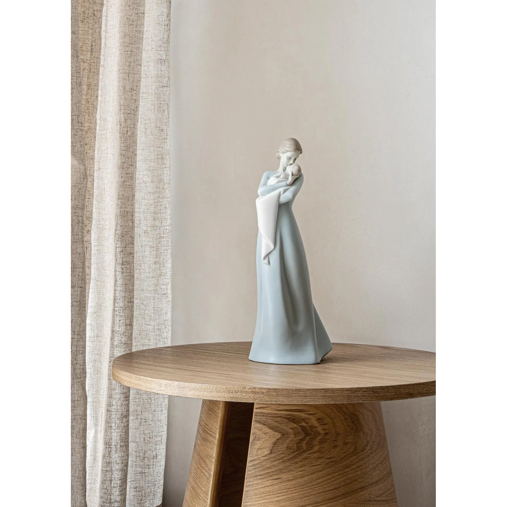 Figurina Abbraccio materno Lladro'