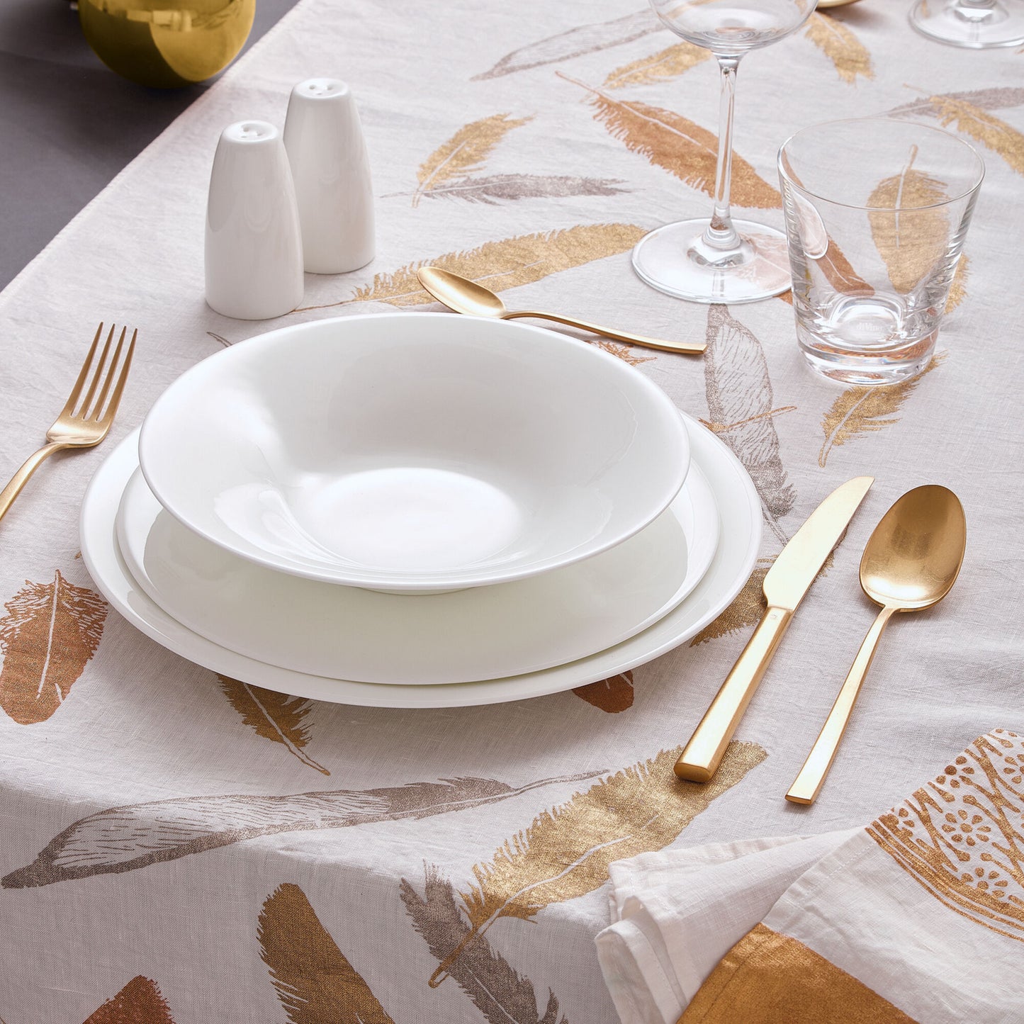 Set 18 Pezzi Neve Bone China Sambonet