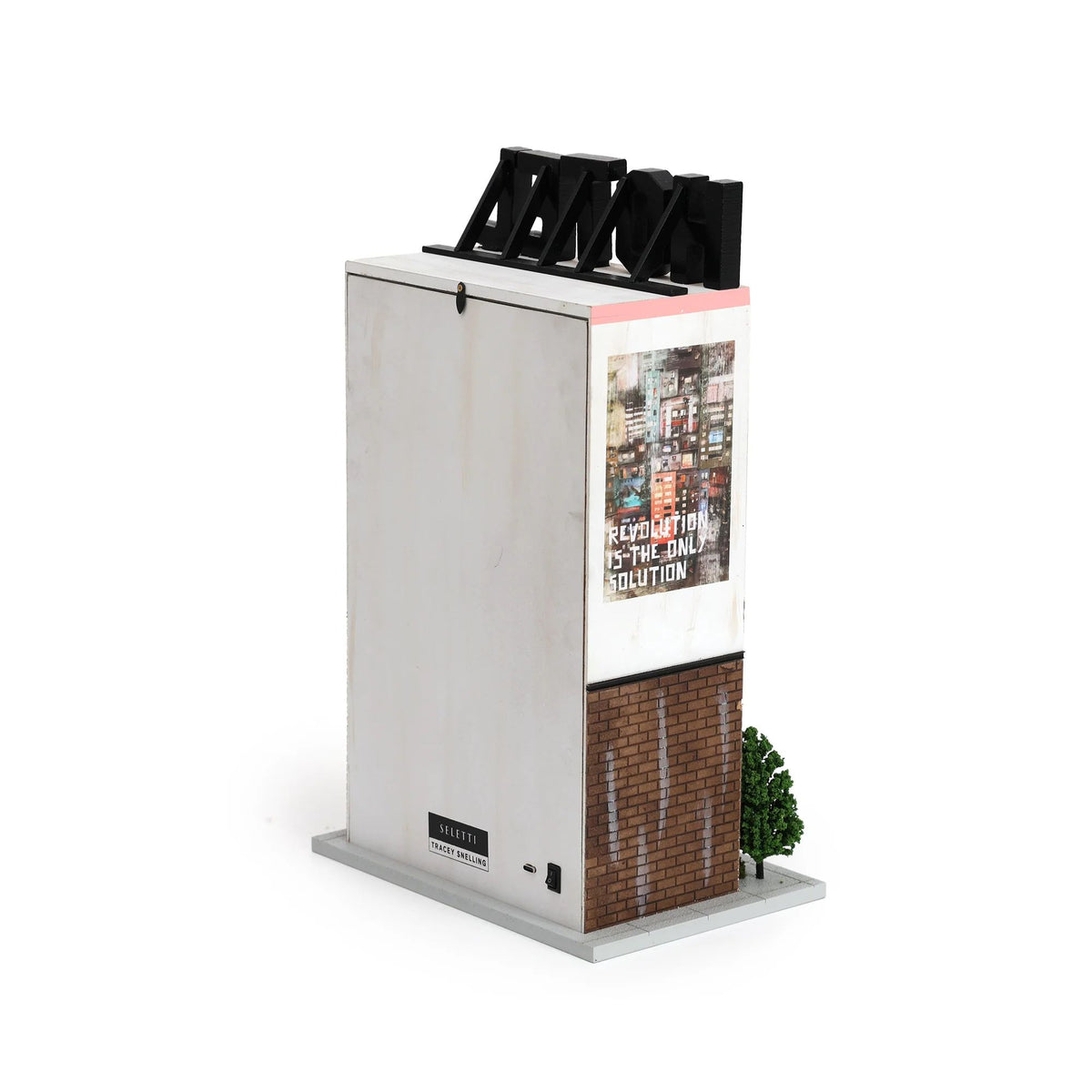 Lampada Artistica In Mdf Hotel Voyeur Seletti