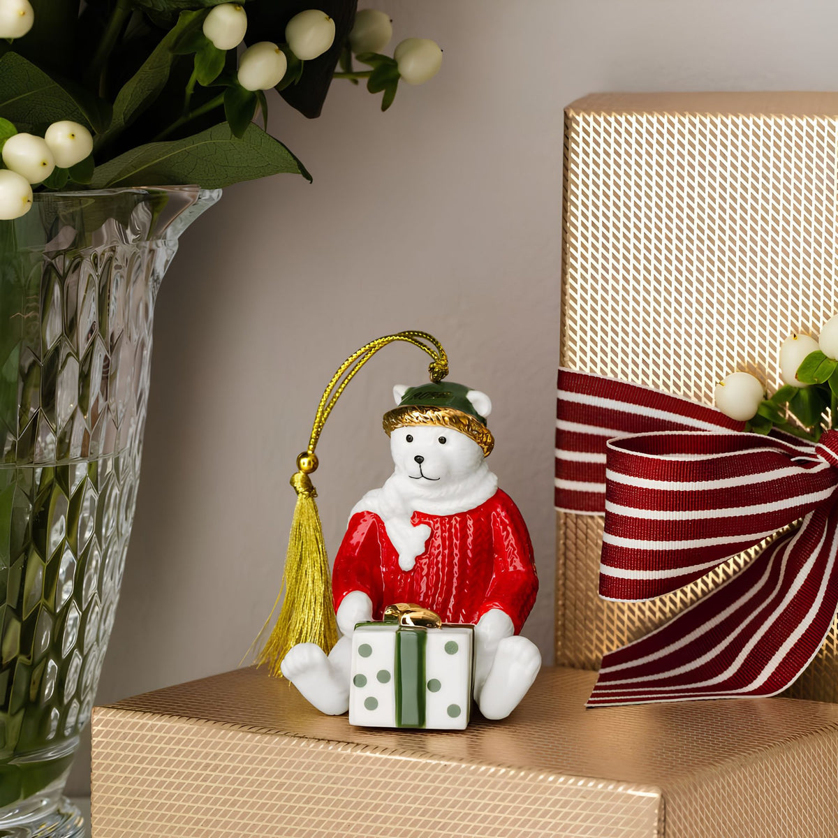 Christmas Classics Teddy bear ornament 2026 Villeroy E Boch