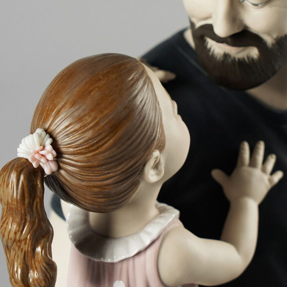 Statua padre e figlia