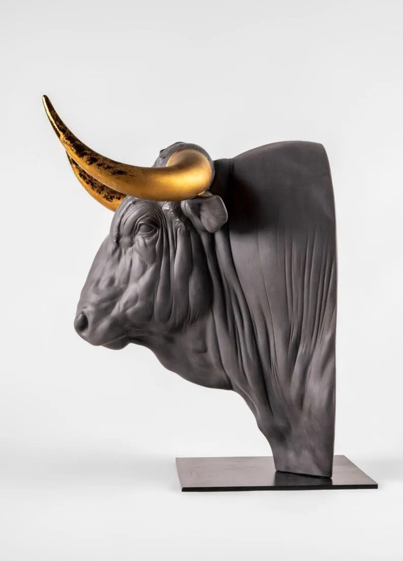 Scultura Toro