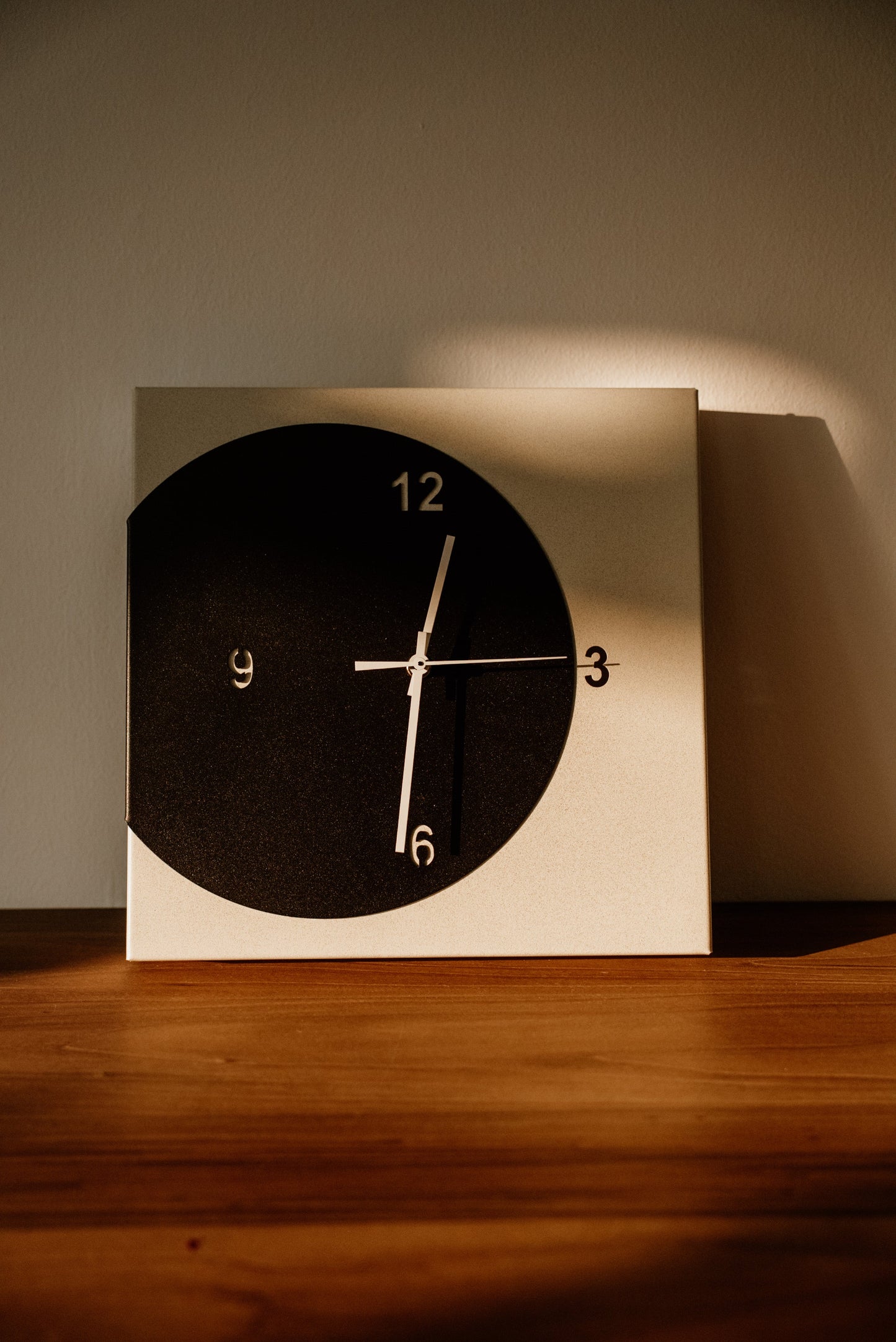 Orologio di design minimal Ecleo Arti E Mestieri