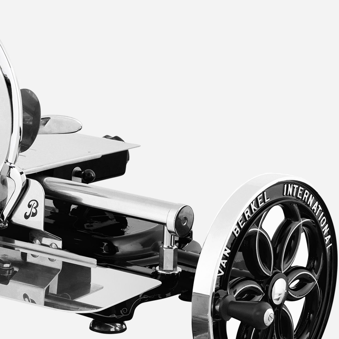 Affettatrice manuale a volano B114 Nero
