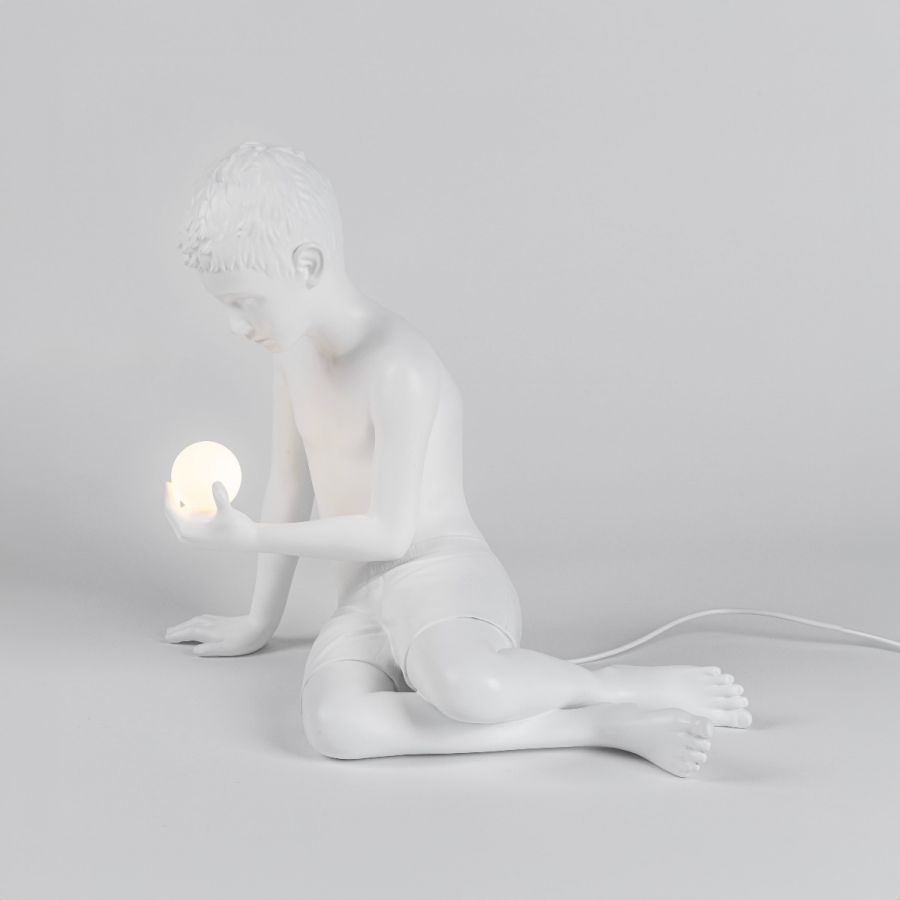 Scultura In Resina Con Luce Led Inner Glow_S Boy