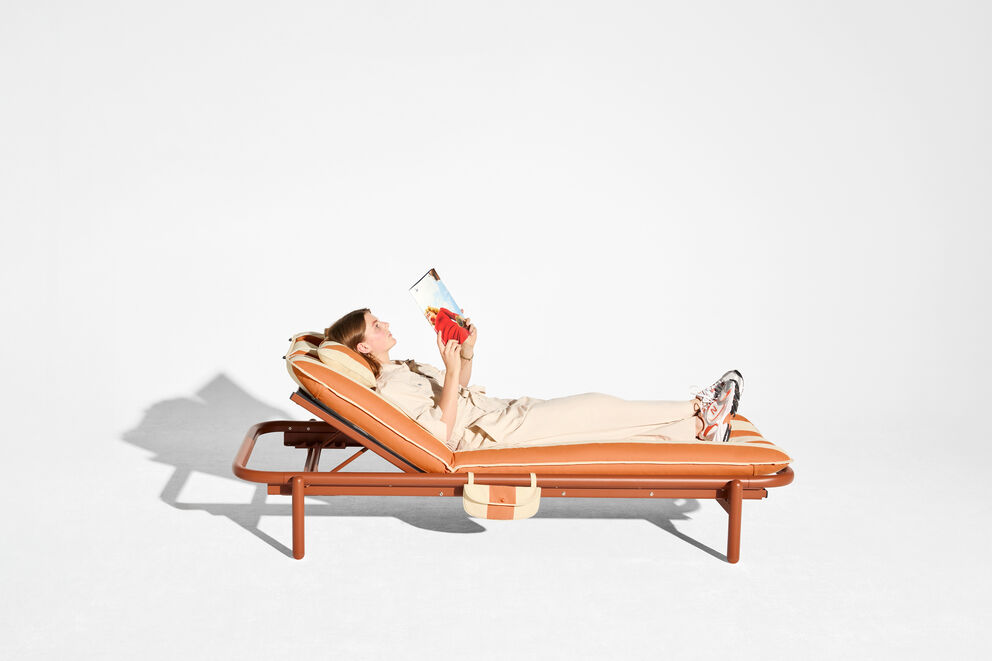 Lettino prendisole Daybed da esterno terracotta cuscino a strisce