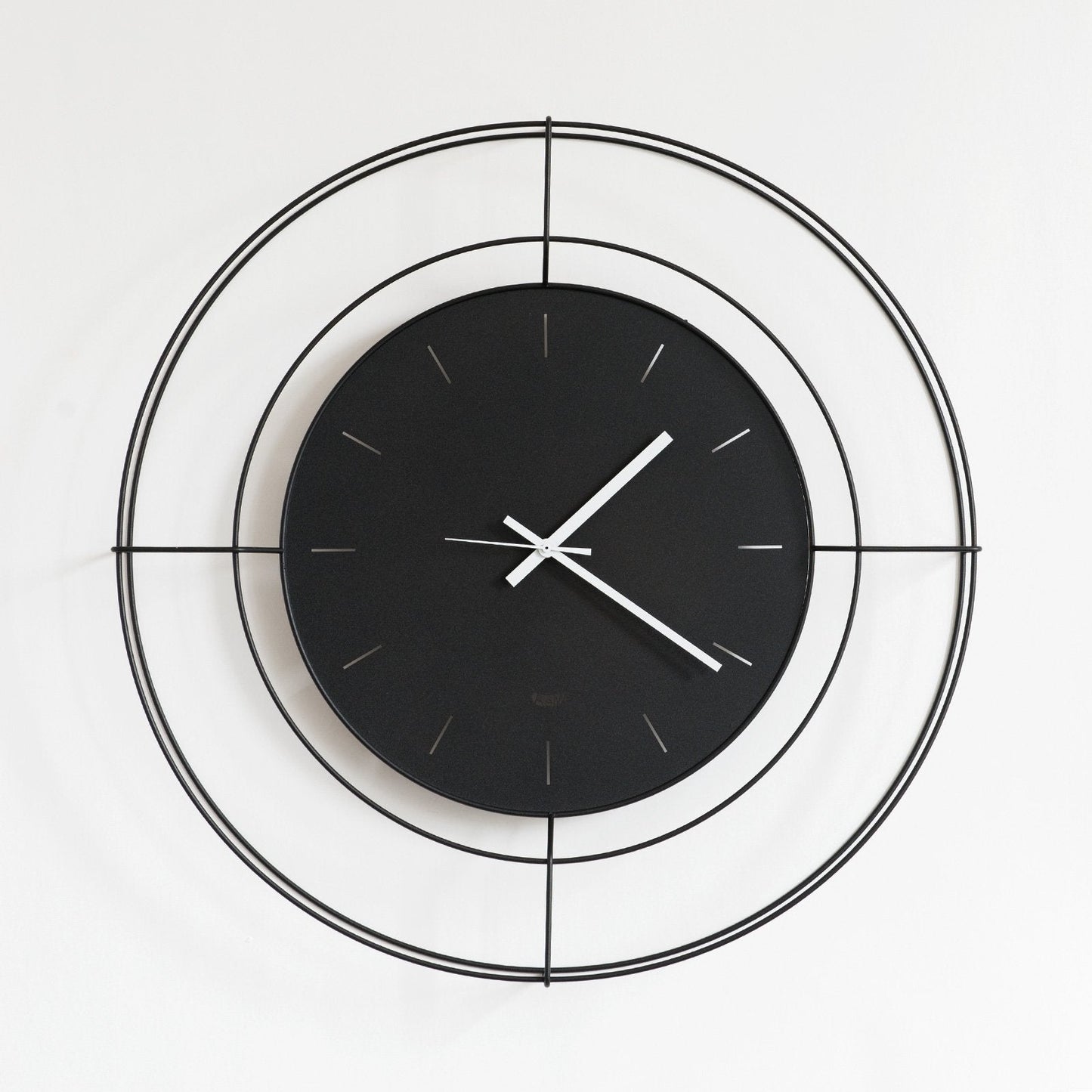 Orologio da parete contemporaneo Nudo piccolo Arti E Mestieri